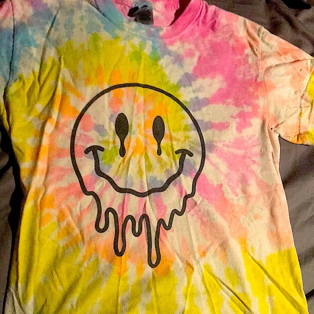 GILDAN t-shirt pink blue yellow